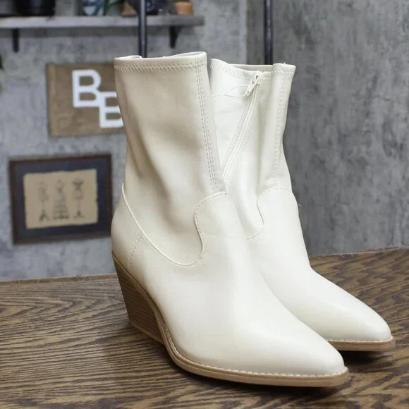 Universal Thread Women's Aubree Ankle Boots 88375051 Off White 7M - Picture 1 of 7